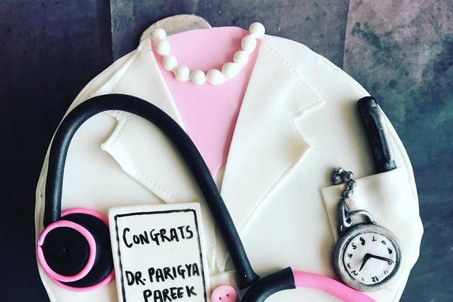 CAKENEST INDIA PRIVATE LIMITED on Instagram: “This beautiful Doctor Theme  Cake 😍😍 . Cake 🎂 By @patisserie_mont… | Medical cake, Doctor cake, Doctor  birthday cake