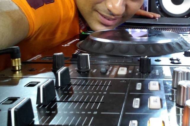 Dj Nadeem