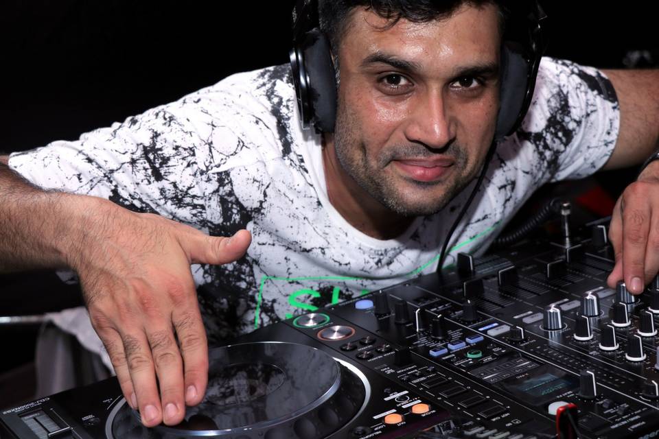 Dj Nadeem