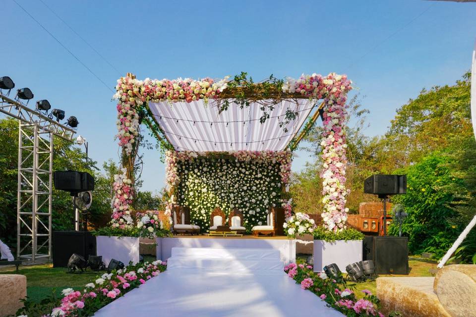 Lawn Mandap