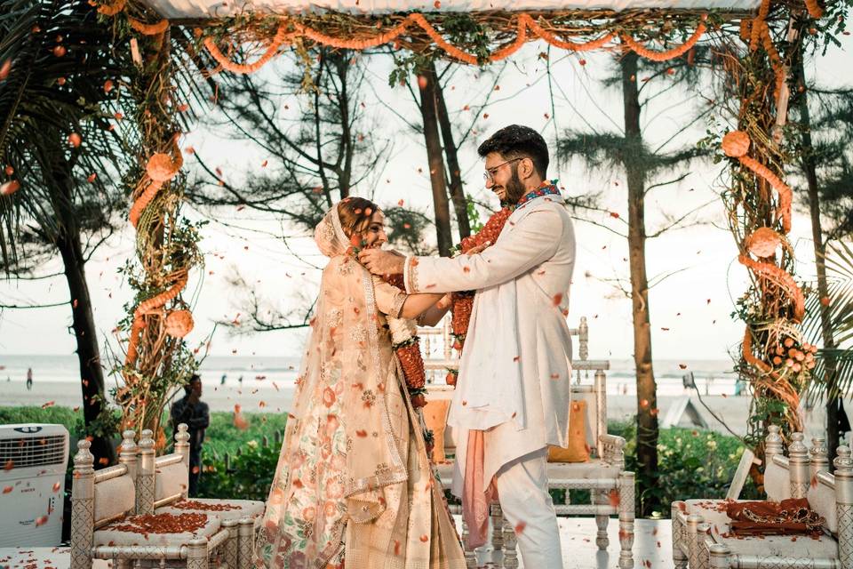 Sea side mandap