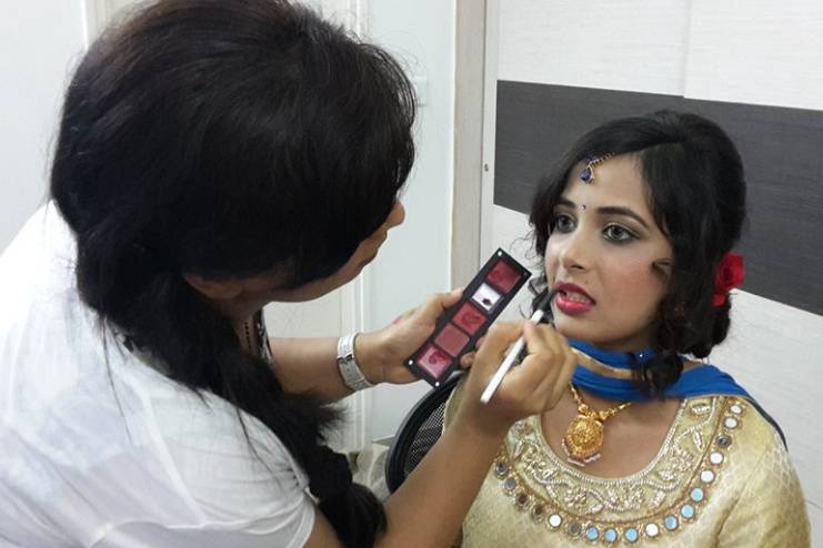 Make Up by Srividya