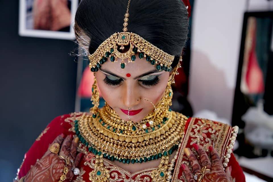 Bridal makeup