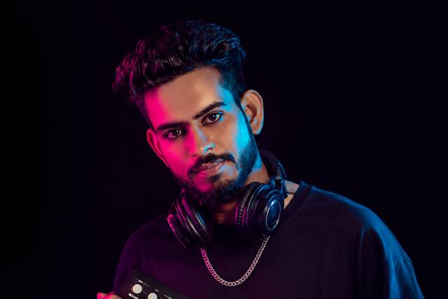 DJ Loxxi