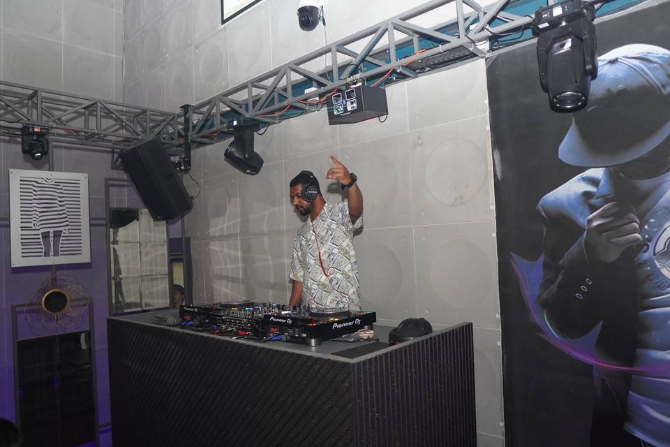 DJ SKAI