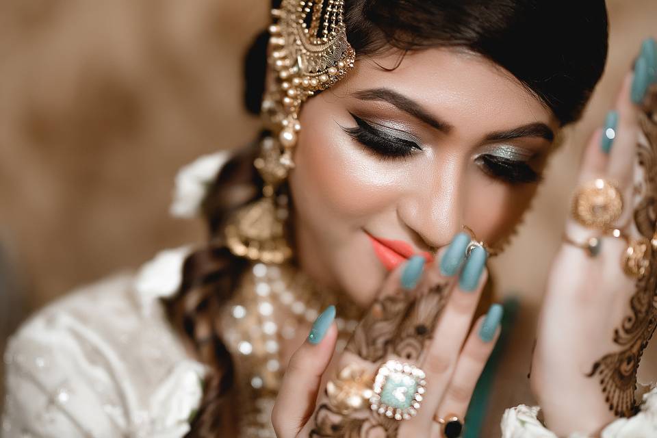 Nikah Mehendi makeup