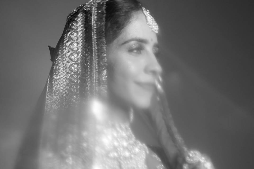 Bridal bw
