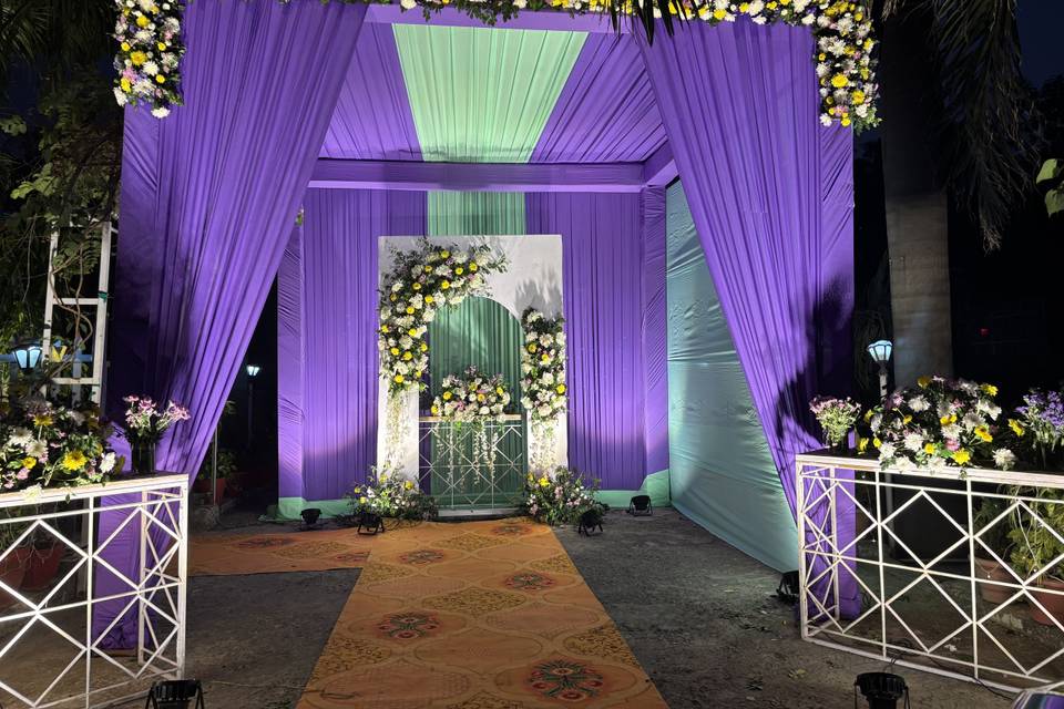 Entrance decor