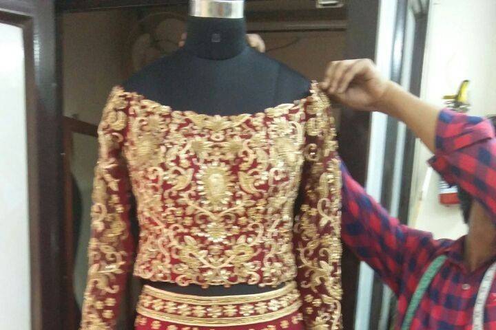 Ashu Collections, Malad West