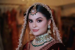 Tanuja Makeup Stories