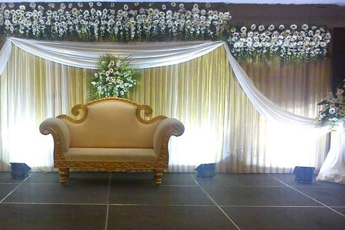 Stageb decor and wedding lighting