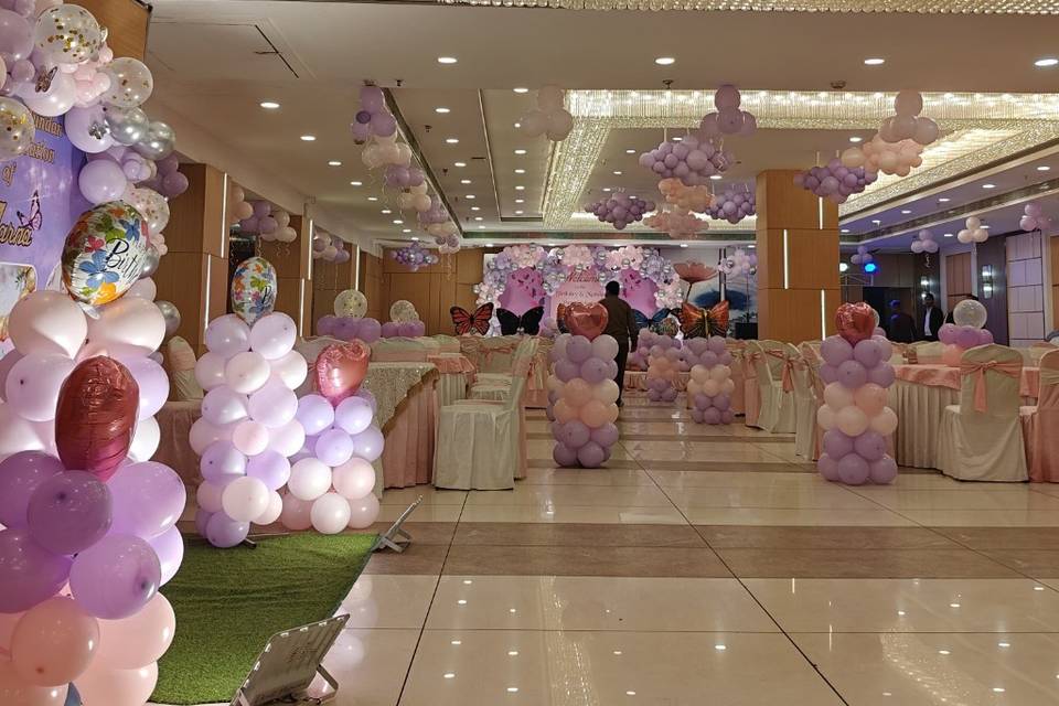 Selfie come hall decoration