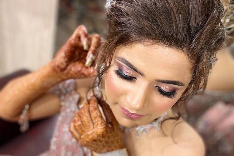 Engagement makeup