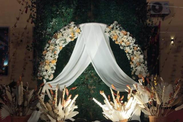 Entrance decor