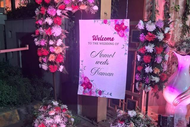 Entrance decor