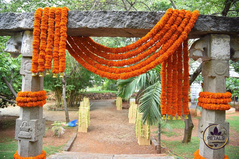 Traditional entry arch