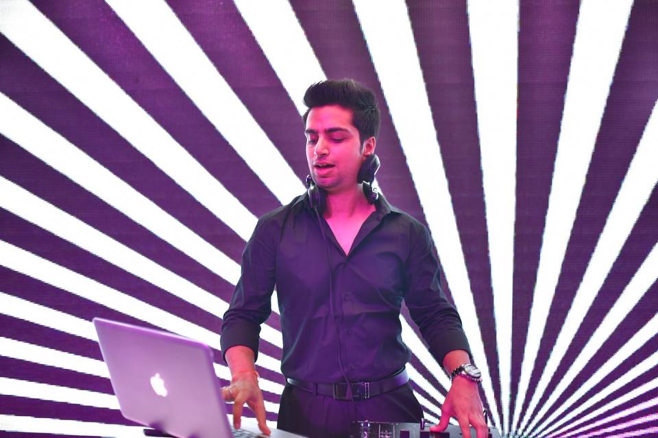 DJ Chetan Kapoor