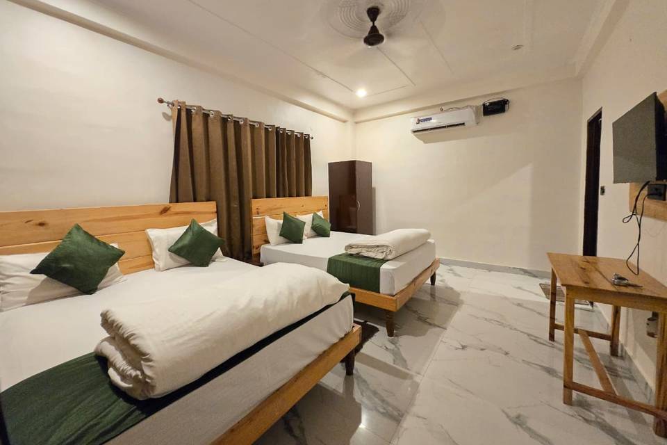 Deluxe Rooms
