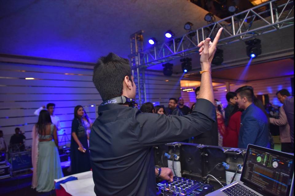 DJ Chetan Kapoor