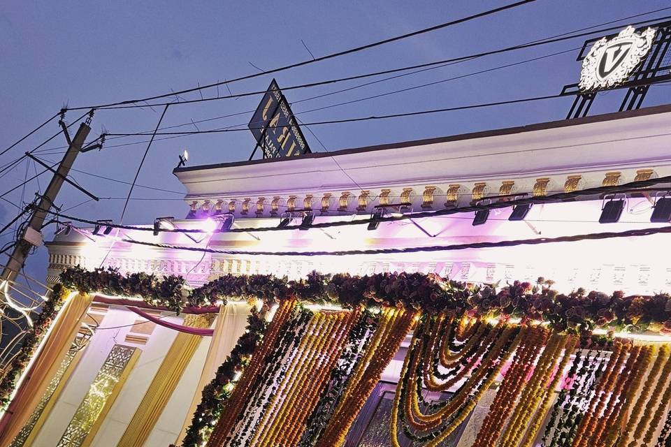 Entrance decor