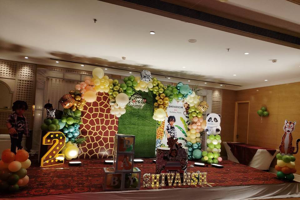 Wedding Banquet In Varanasi