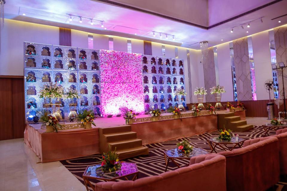 Wedding Banquet In Varanasi