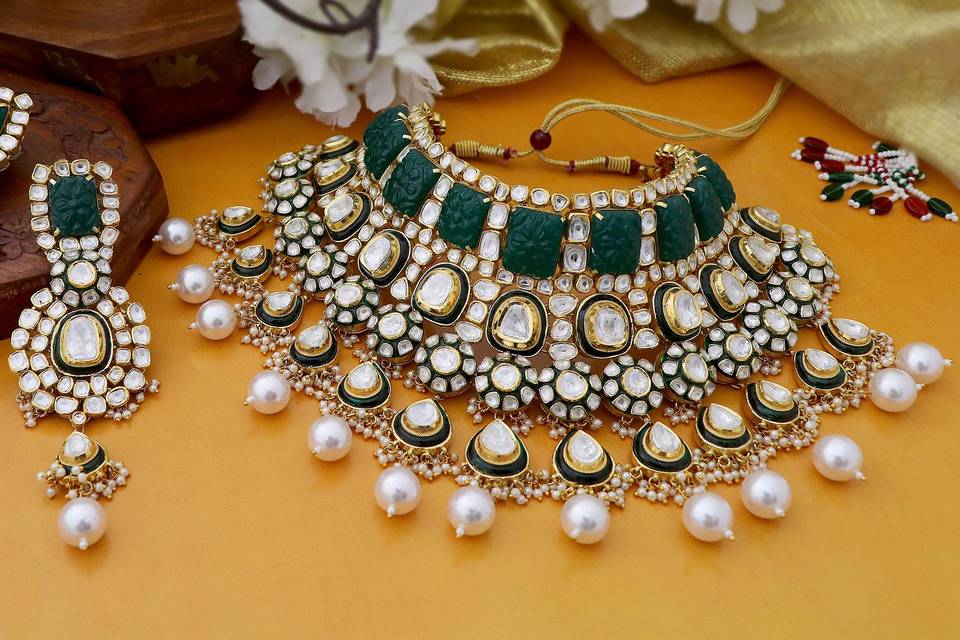 Necklace & earrings