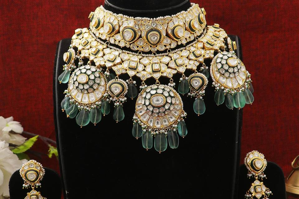 Necklace & earrings