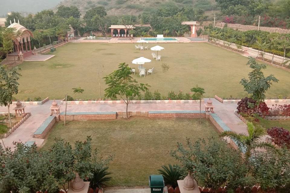 Lawn area