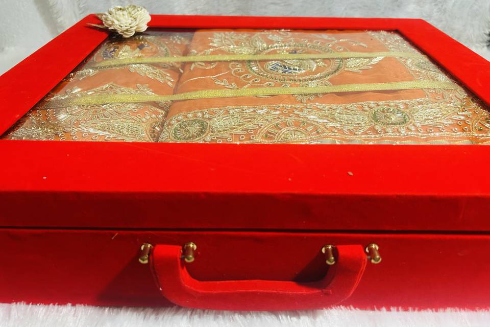 Trousseau Packing