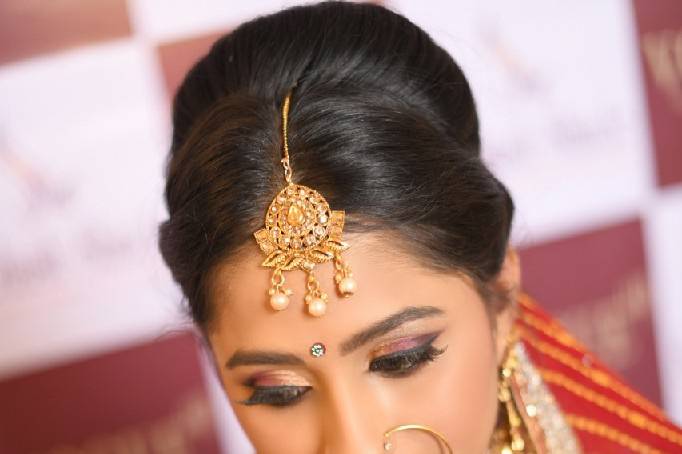 Subash Shinde Makeup and Hair