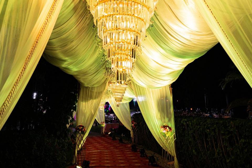 Grand Entry decor