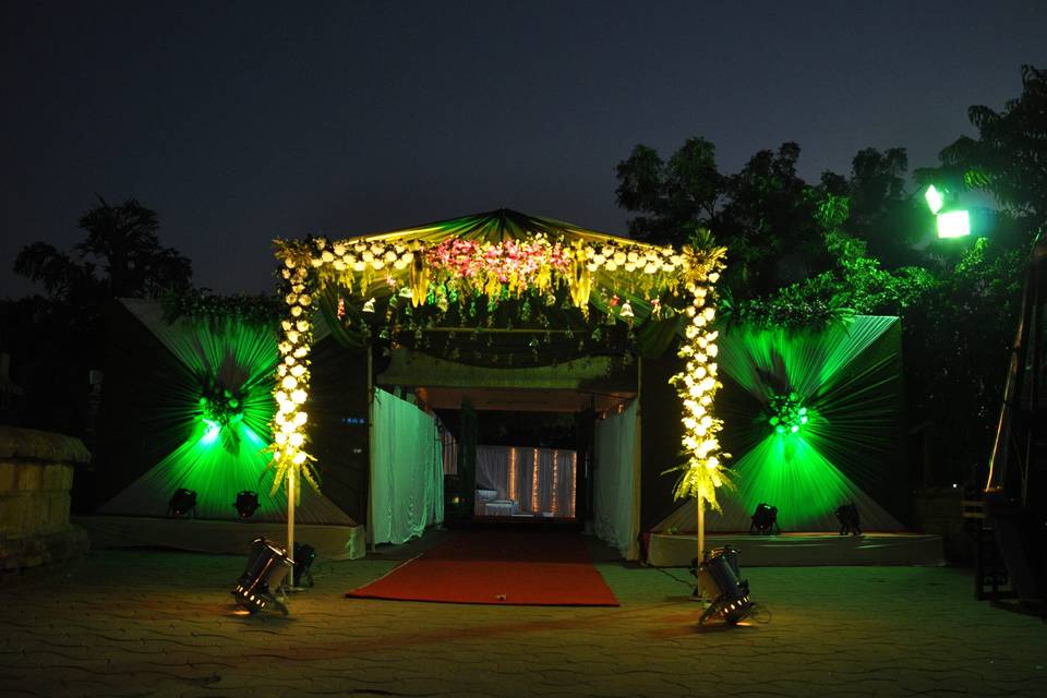 Entrance decor