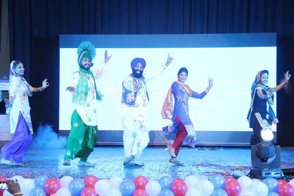 Balle Balle Punjabi Troup