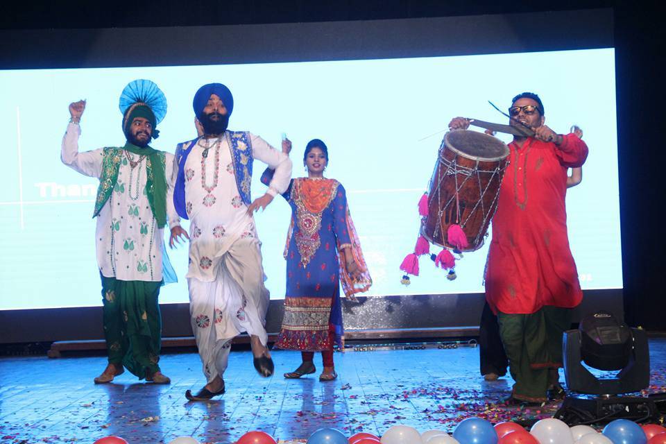 Balle Balle Punjabi Troup