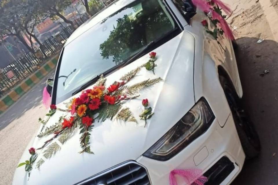 wedding car decoration (35) < Flowers Delivery Gurgaon