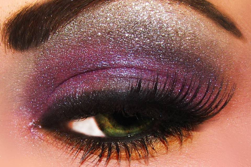 Eye makeup