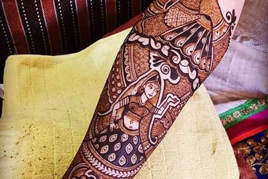 Radha krishna theme bridal... - Varshika Mehandi Designs | Facebook
