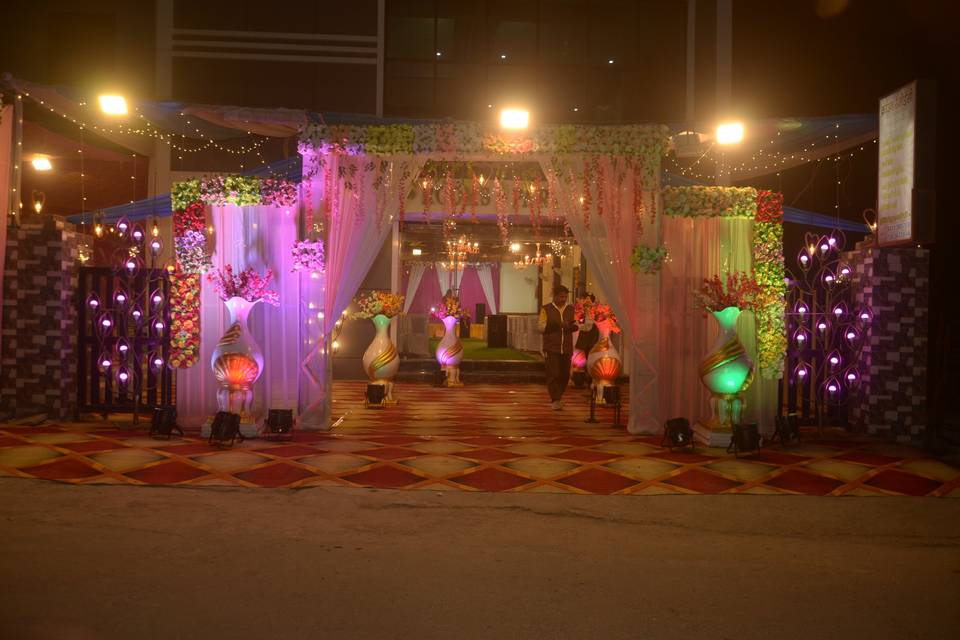 Entrance Decor