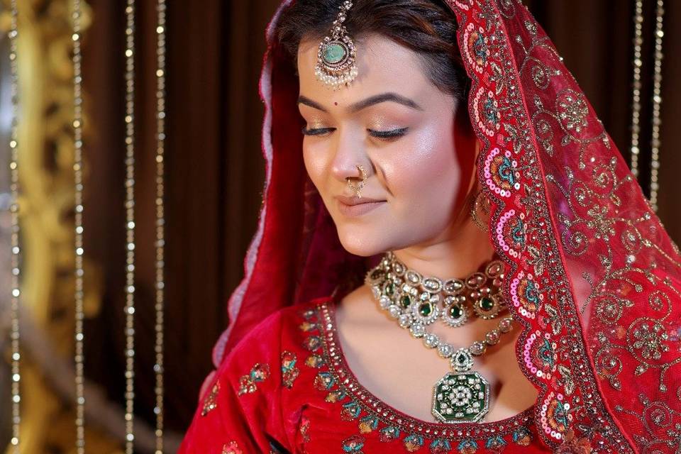 Best Makeup Artist in Varanasi