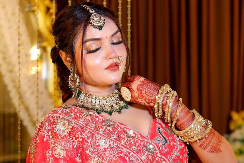 Best Makeup Artist in Varanasi