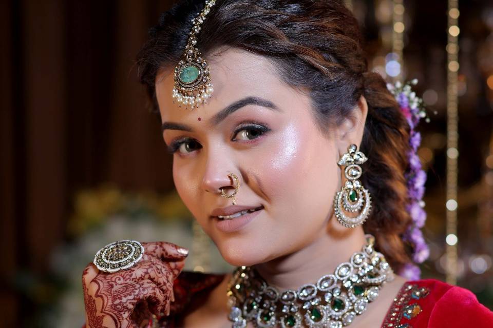 Best Makeup Artist in Varanasi