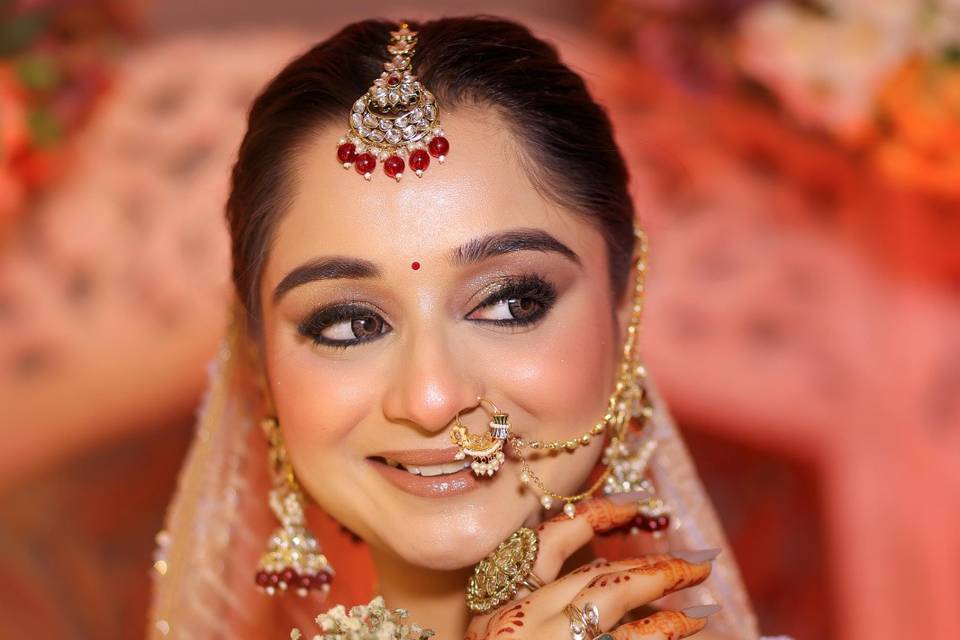 Best Makeup Artist in Varanasi