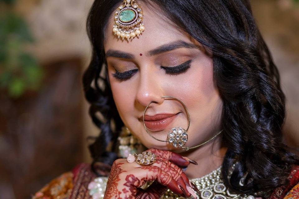 Best Makeup Artist in Varanasi