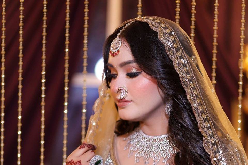Best Makeup Artist in Varanasi