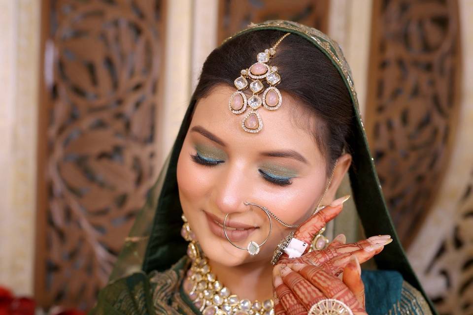 Best Makeup Artist in Varanasi