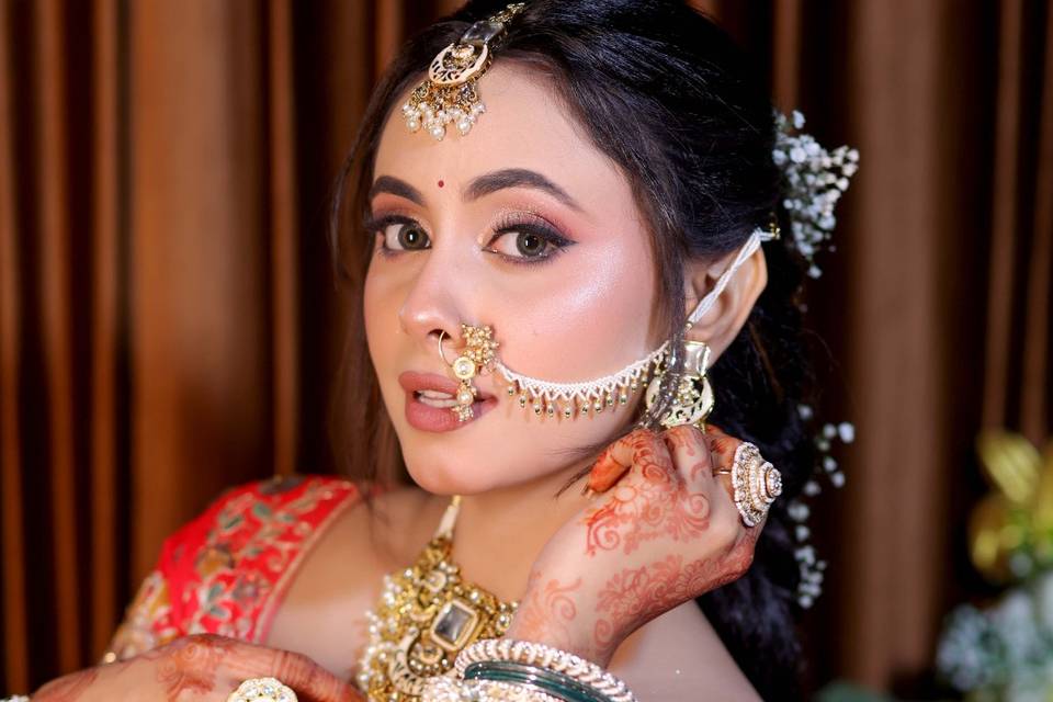 Best Makeup Artist in Varanasi