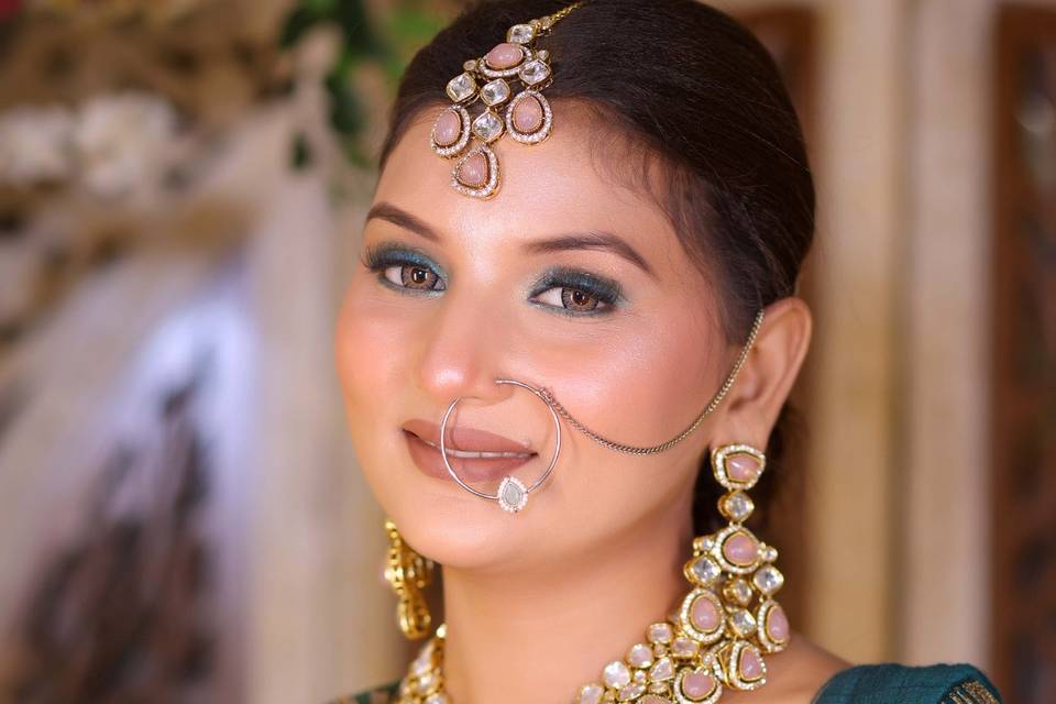 Best Makeup Artist in Varanasi