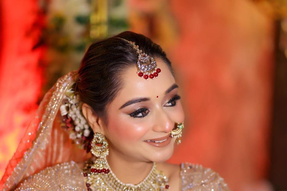 Best Makeup Artist in Varanasi