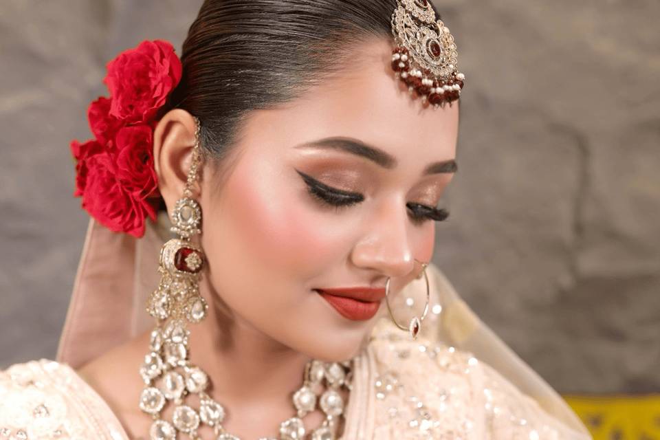 Best Makeup Artist in Varanasi